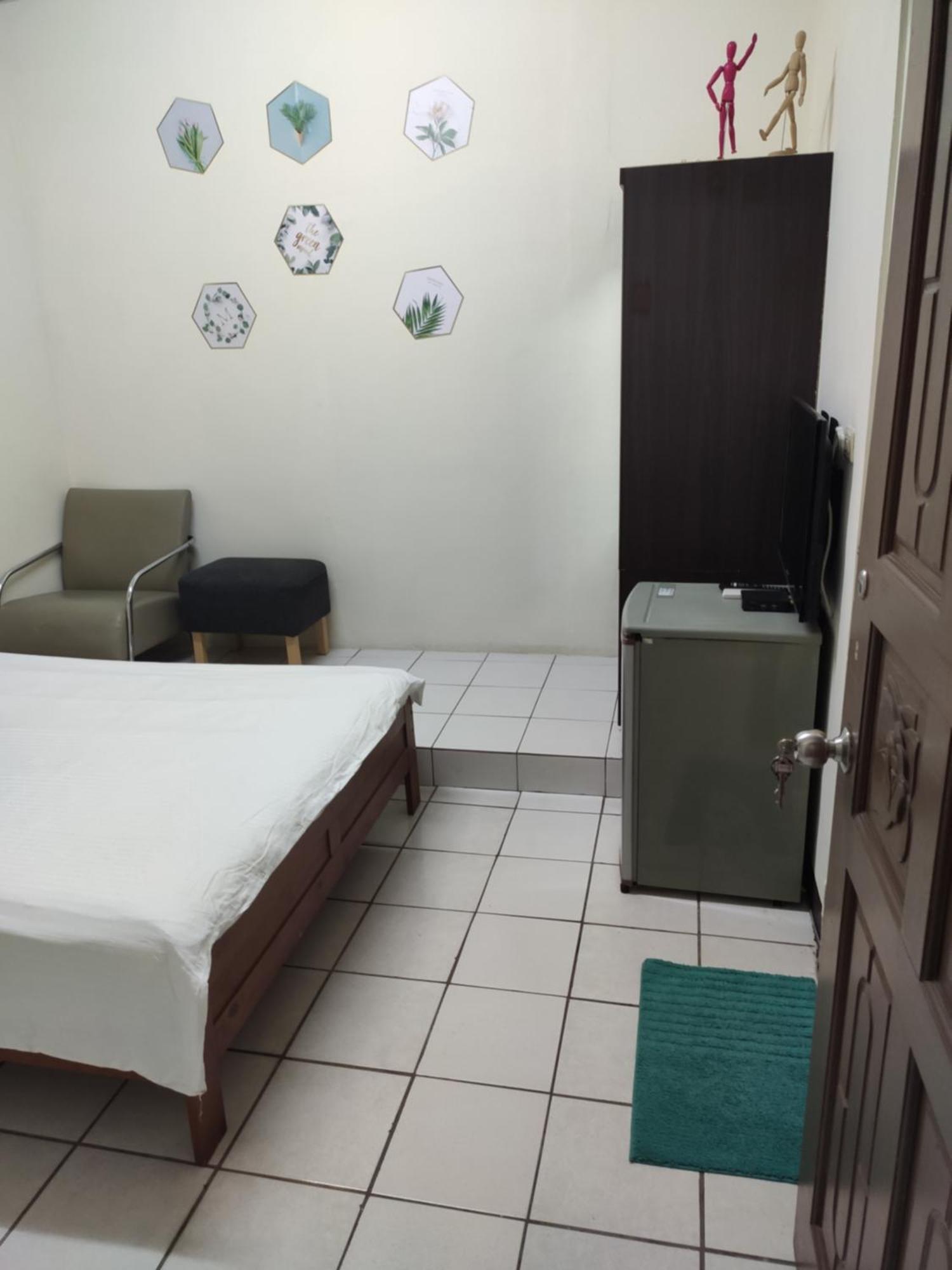 Papa Bear'S Guesthouse Taichung Oda fotoğraf