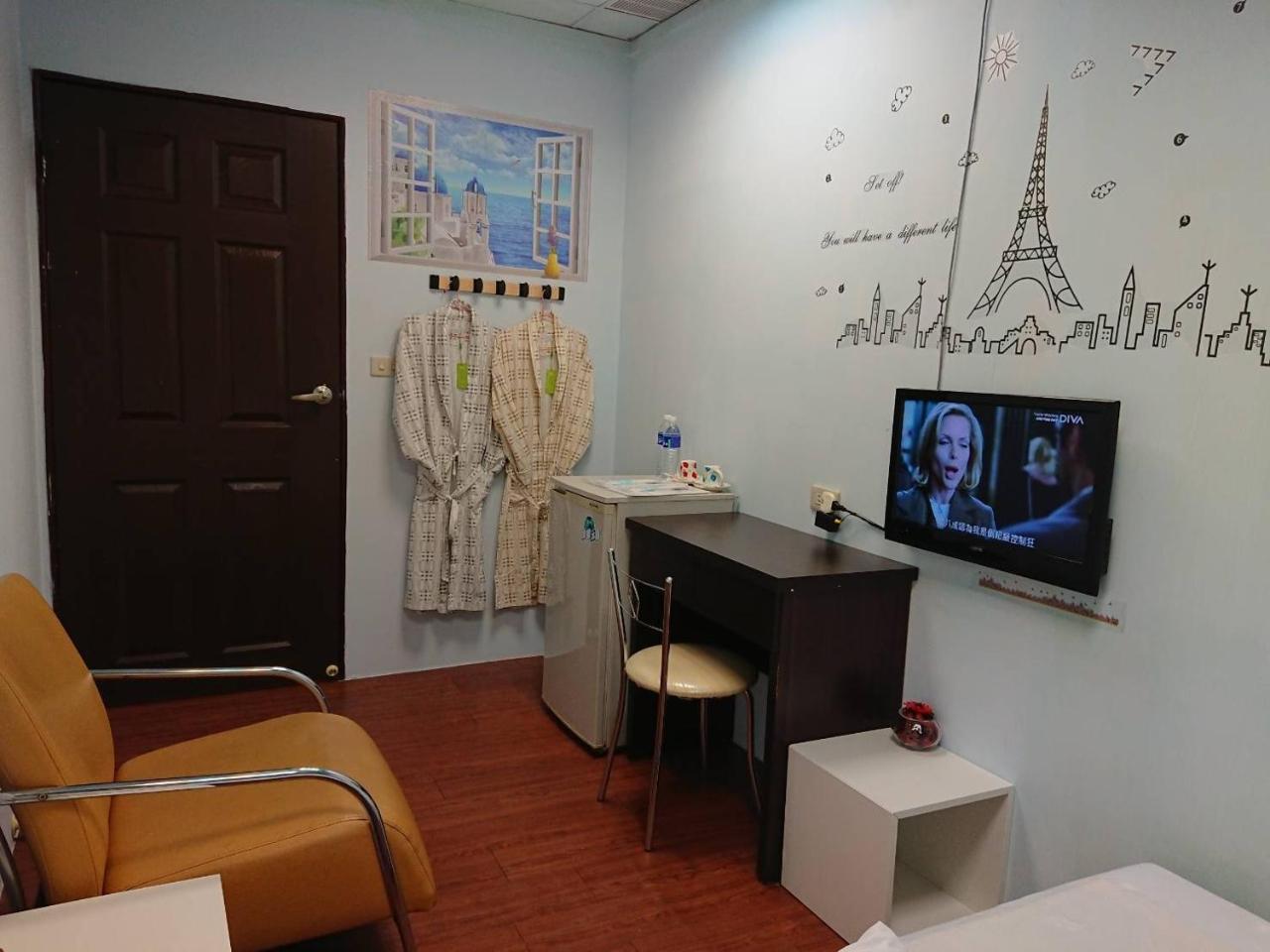 Papa Bear'S Guesthouse Taichung Dış mekan fotoğraf