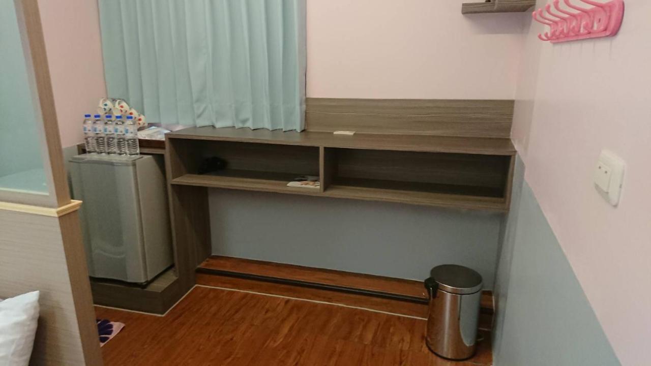 Papa Bear'S Guesthouse Taichung Dış mekan fotoğraf