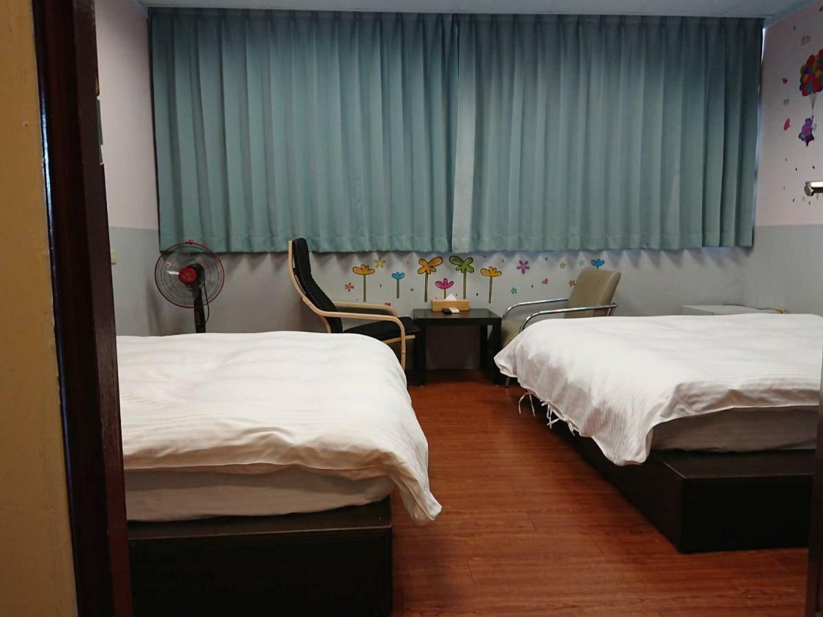 Papa Bear'S Guesthouse Taichung Dış mekan fotoğraf