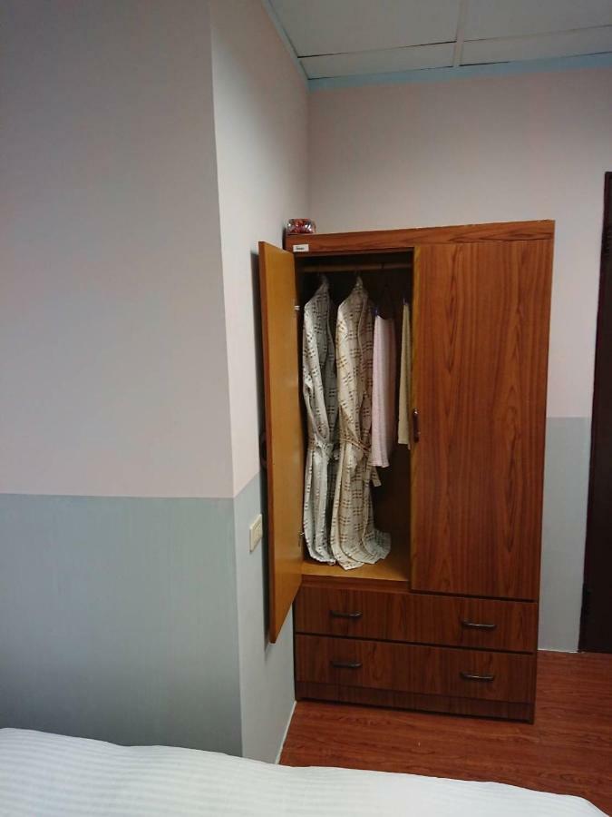 Papa Bear'S Guesthouse Taichung Dış mekan fotoğraf