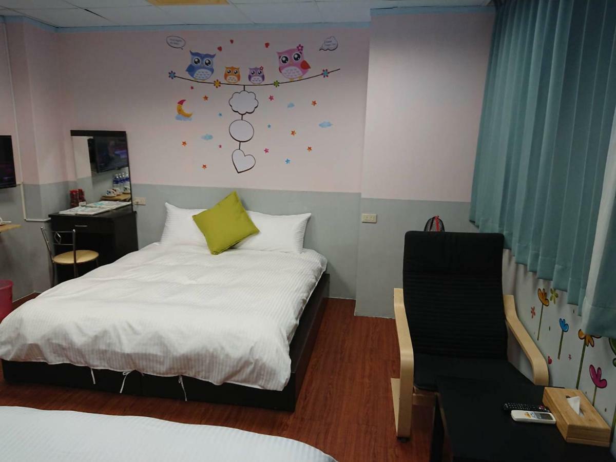 Papa Bear'S Guesthouse Taichung Dış mekan fotoğraf